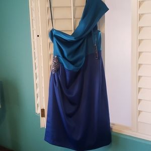 One shoulder blue knee-length dress Size 16
